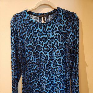 BCBG MAXAZRIA Blouse in Tourquise Leopard Pattern Size Large